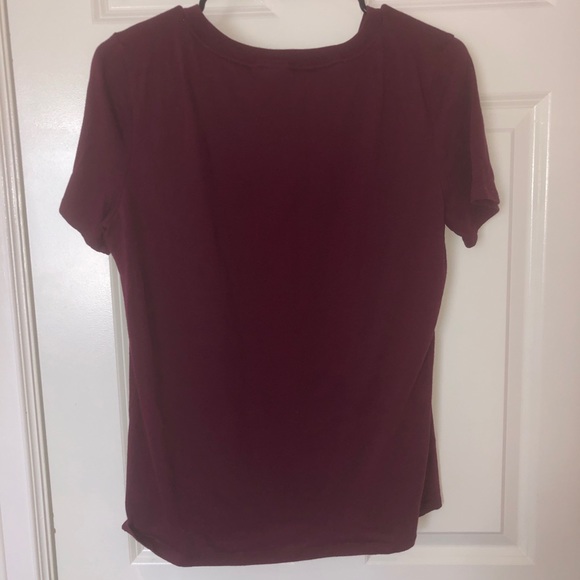 Women’s VS PINK Burgundy Tee - Picture 2 of 3
